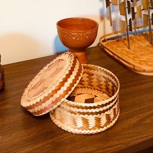 Wicker Trinkets Basket